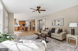 11689 Caris Glenne Dr, Herndon, VA 20170 - Photo 38