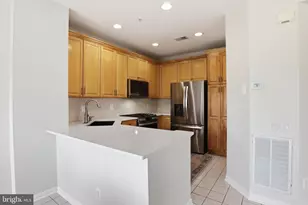 6350 Hawk View Ct, Alexandria, VA 22312 - Photo 12