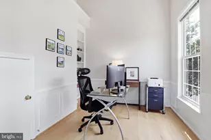 6350 Hawk View Ct, Alexandria, VA 22312 - Photo 16