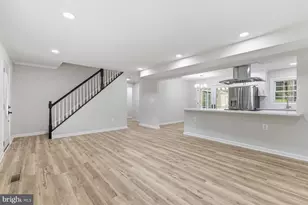 13117 Melville Ln, Fairfax, VA 22033 - Photo 6