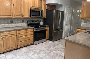 7001 Fieldhurst Ct, Alexandria, VA 22315 - Photo 10