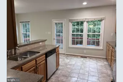 7001 Fieldhurst Court, Alexandria, VA 22315 - Photo 8