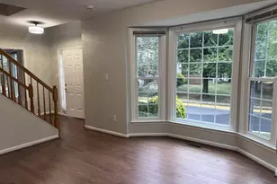 7001 Fieldhurst Ct, Alexandria, VA 22315 - Photo 6