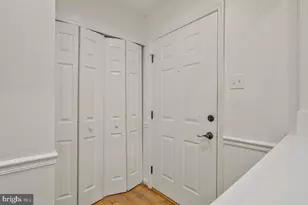 7821 Groveland Square, Springfield, VA 22153 - Photo 4