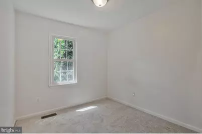 7821 Groveland Square, Springfield, VA 22153 - Photo 16