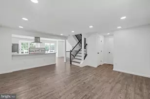 13803 Laura Ratcliff Ct, Centreville, VA 20121 - Photo 4