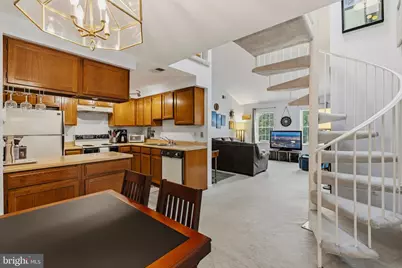 6043 Essex House Square #B, Alexandria, VA 22310 - Photo 14