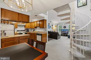 6043 Essex House Square, Alexandria, VA 22310 - Photo 14