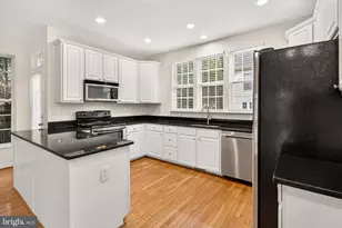 14020 Gill Brook Ln, Centreville, VA 20121 - Photo 18