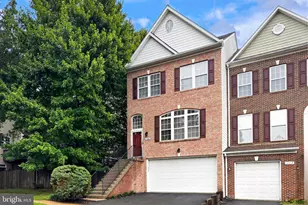 14020 Gill Brook Ln, Centreville, VA 20121 - Photo 2
