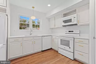 10072 Apple Wood Ct, Burke, VA 22015 - Photo 22