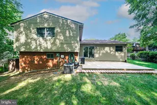 6204 Erman Ct, Burke, VA 22015 - Photo 18