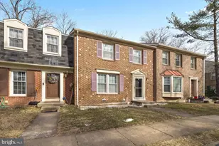 7442 Adams Park Ct, Annandale, VA 22003 - Photo 2