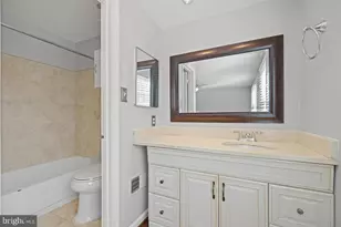 7442 Adams Park Ct, Annandale, VA 22003 - Photo 18