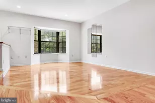 3964 Rosebay Ct, Fairfax, VA 22033 - Photo 6