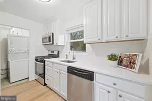 2304 Fairview Terrace, Alexandria, VA 22303 - Photo 10