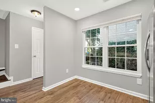 10310 Bridgetown Pl, Burke, VA 22015 - Photo 8