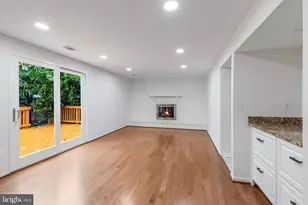 9410 Onion Patch Dr, Burke, VA 22015 - Photo 10