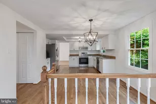 9410 Onion Patch Dr, Burke, VA 22015 - Photo 12