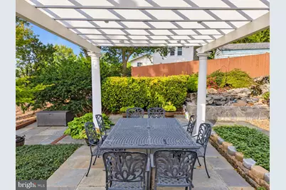5002 Roslyn Road, Annandale, VA 22003 - Photo 2