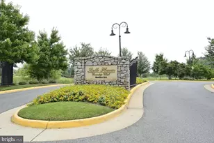 6626 E Wakefield Dr E, Alexandria, VA 22307 - Photo 32