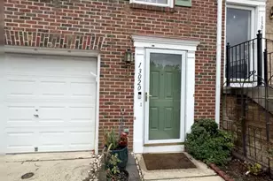 13020 Rose Petal Cir, Herndon, VA 20171 - Photo 4