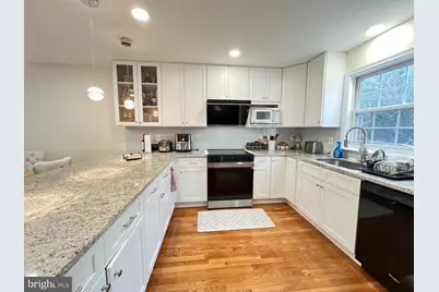 13020 Rose Petal Circle, Herndon, VA 20171 - Photo 12