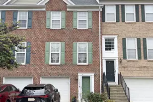 13020 Rose Petal Cir, Herndon, VA 20171 - Photo 2