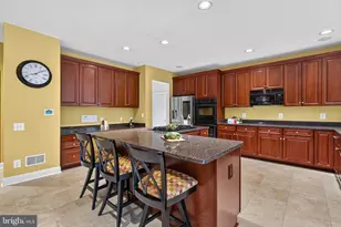 8248 Native Violet Dr, Lorton, VA 22079 - Photo 18