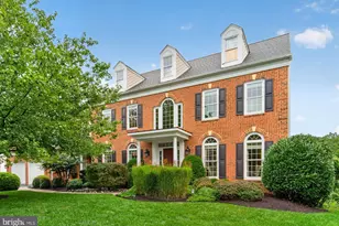 8248 Native Violet Dr, Lorton, VA 22079 - Photo 4