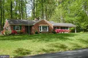 9001 Glenbrook Rd, Fairfax, VA 22031 - Photo 1