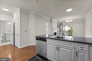 12949 Centre Park Cir, Herndon, VA 20171 - Photo 12