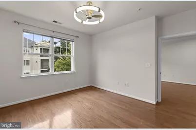 12949 Centre Park Circle #301, Herndon, VA 20171 - Photo 18