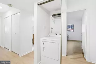 9731 Kings Crown Ct, Fairfax, VA 22031 - Photo 26
