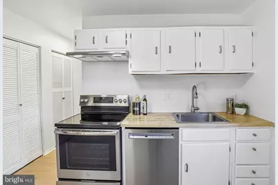 9731 Kings Crown Court #1, Fairfax, VA 22031 - Photo 14