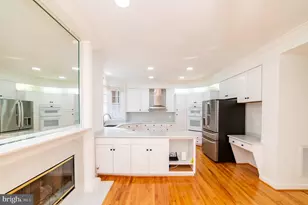 7704 Annandale Mains Ct, Annandale, VA 22003 - Photo 12