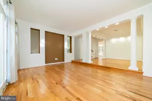 7704 Annandale Mains Ct, Annandale, VA 22003 - Photo 8