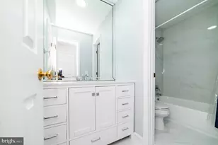 7704 Annandale Mains Ct, Annandale, VA 22003 - Photo 38