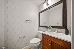 4311 Chariot Ct, Fairfax, VA 22030 - Photo 24