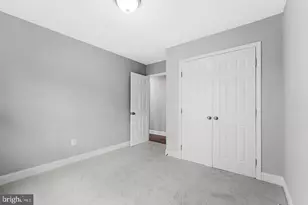 12806 Middleton Ln, Fairfax, VA 22033 - Photo 18