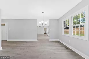 12806 Middleton Ln, Fairfax, VA 22033 - Photo 8