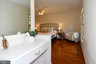 13985 Cabells Mill Dr, Centreville, VA 20120 - Photo 20