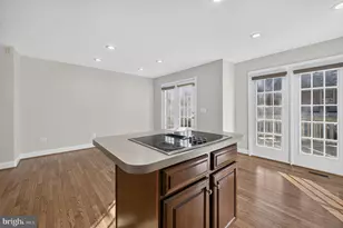 11774 Valley Ridge Cir, Fairfax, VA 22033 - Photo 14
