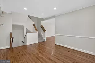 11774 Valley Ridge Cir, Fairfax, VA 22033 - Photo 8