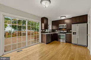 8071 Topper Ct, Alexandria, VA 22315 - Photo 8