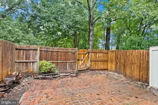 8210 Tory Rd, Springfield, VA 22152 - Photo 32