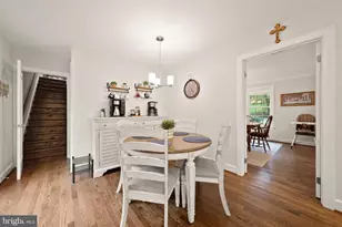 1716 Besley Rd, Vienna, VA 22182 - Photo 18