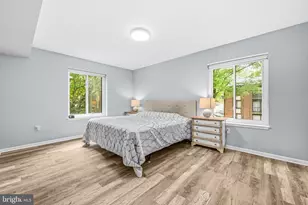 9715 Kings Crown Ct, Fairfax, VA 22031 - Photo 14