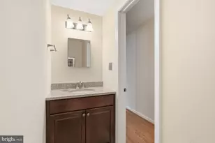 3171 Stonehurst Dr, Fairfax, VA 22031 - Photo 16