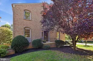 3171 Stonehurst Dr, Fairfax, VA 22031 - Photo 32